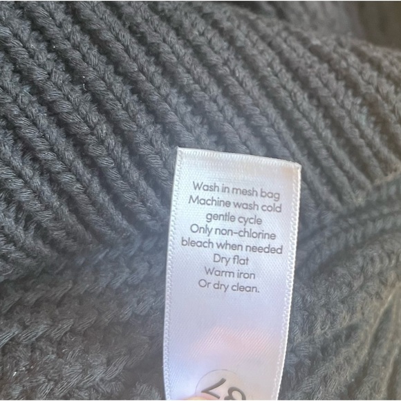 ATHLETA  Black Knit Yogi Mesh Volume Sleeve Sweater in Small - Picture 11 of 15